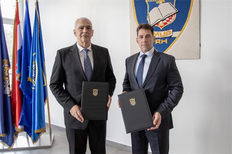 Slika /02_vijesti/2026/1 - siječanj/bih/2026_14_01_Potpisivanje_02 copy.jpg
